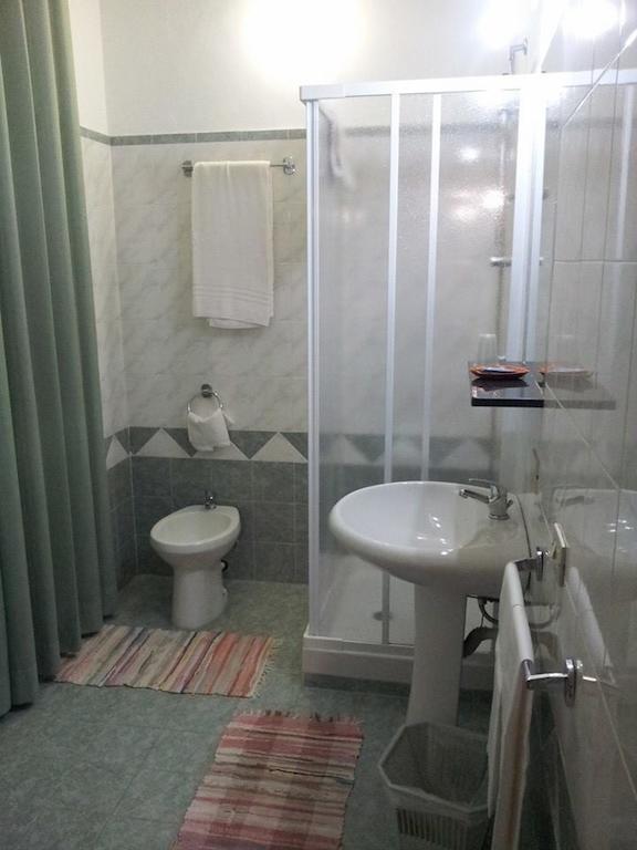 Hotel Acapulco Milão Quarto foto